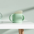 Vaso de aprendizaje verde claro con asas dobles y tapa de pico beige para bebés - 150ML / Verde