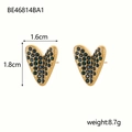 Détail de boucles d'oreilles en cœur avec pierres vertes et dimensions de 1,8 cm - Vert Foncé