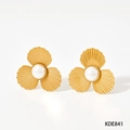Vintage goldene Fächer-Blumenohrstecker mit eleganter weißer Perle in der Mitte - Ohrringe Modell A (KDD841) / Gold