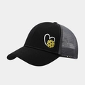 Dettaglio ricamo pickleball a cuore su cappellino trucker in mesh nero e grigio - Nero Con Mesh Grigio Scuro