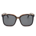 Gafas de sol cuadradas chic con montura de carey y lentes gris oscuro para un estilo retro - Carey Lentes Grises