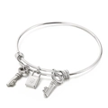 Bracciale rigido in acciaio inox argento con ciondoli a chiave e lucchetto a stella - Colore Acciaio 14*8mm Serratura a Stella (KB144897-Z)