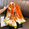 Elegante sciarpa in seta con motivi equestri arancioni e fiori per la spiaggia estiva - 90*180cm / Arancione
