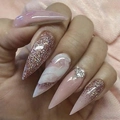 Uñas postizas stiletto efecto mármol rosa con purpurina y pedrería en tela clara - Estilo Stiletto Largo Mármol Rosa-Con Pegamento (CJCY-121)