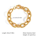 Detalle de pulsera de cadena en acero bañado en oro 18K con medidas del cierre tipo OT - Dorado (YYB025086-G)