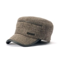 Klassische braune Herren Wintermütze mit Fischgrätmuster, Ohrenschutz und warmem Wollfutter - Camel