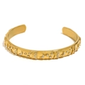 Brazalete bañado en oro de 18K con motivos de luna y estrellas y diamantes de imitación - Estilo del Cáliz del Tarot (Brazalete Dorado)