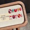 Kerst kunstnagels set met handgemaakte 3D sneeuwpop op houten presentatieblad - XS / Kort Rond (3163)