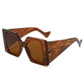 Modische Oversize-Quadrat-Sonnenbrille mit braunem Holzmaserungsrahmen und braunen Gläsern - Gestreifter Holzrahmen Braune Linsen