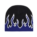 Bonnet en maille noire avec motif jacquard de flammes bleues et texture chaude côtelée - Flamme Bleu Marine