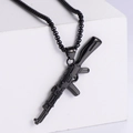 Collana con ciondolo tattico AK47 nero opaco su espositore a cubo bianco - Nero (senza catena)