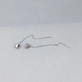Orecchini a cuore passanti minimalisti in argento S925 con finitura lucida a specchio - Orecchini a filo / Color Acciaio