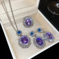 Detailansicht des Schmucksets mit violetten Edelsteinen Halskette und Ohrringen - Violettes Halskette Ring Ohrringe Set