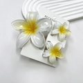 Three-piece plumeria hair claw clip set in gradient white and yellow with resin finish - White Background With Yellow Core (including Cards)