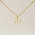 18K gold plated titanium necklace featuring a white shell flower pendant with letter I - Letter I