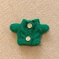 Cardigan in maglia verde smeraldo per bambole con trecce e bottoni beige - Maglione Verde (Bottone)