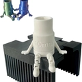 Figura a bussola stampata in 3D bianca e multicolore con gambe articolate e marchio 10mm - Bussola da 10mm Seduta / Bianco