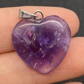 Polished natural purple amethyst heart pendant with silver metal clasp connector - 20mm / Purple Crystal