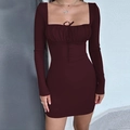 Sexy slim-fit wine red long sleeve mini dress with square neckline and ruched front - S / Burgundy