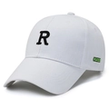 Berretto da baseball bianco con lettera R ricamata nera ed etichetta verde - Regolabile / Bianco
