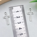 Pendente a croce cava argento 4cm per collane hip-hop DIY e creazione di gioielli - Croce Traforata Argento Antico 23x11mm