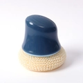 Spazzola da cucina con manico ergonomico blu scuro e sfera di pulizia in fibra bianca - Manico Corto / Blu