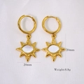 Detailed view of sunburst gold earrings with white shell inlay and 20mm size scale - Round Sun Starburst Style (XB2402007-3)