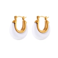Aros minimalistas en forma de C con resina blanca y acabado dorado pulido - Blanco