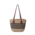 Sac cabas en paille tressée à rayures noires et anses en cuir marron sur fond blanc - Kaki