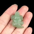 Mini figurina di coccodrillo verde scolpita a mano in agata naturale e pietra di giada - Avventurina Verde
