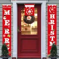 Dettaglio del set di tre striscioni natalizi con Babbo Natale, renne e pupazzi di neve - Rosso