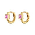 Dettaglio di orecchini a cerchio in argento S925 dorato con zircone rosa a forma quadra - Oro Rosa