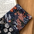 Mini floral and rose embroidered cotton linen coin purse with vintage zipper closure - Flower Sea Dark Blue