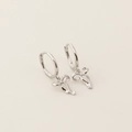Elegante s925 zilveren strik oorringen met een gepolijste metalen afwerking - 925 zilver / Witgoud