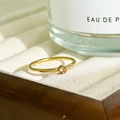 Minimalistischer Ring aus 18K vergoldetem Edelstahl mit Champagner-Geburtsstein - US 7 / November - Champagner