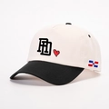 Cappellino beige e nero con ricamo RD cuore e bandiera della Repubblica Dominicana - Taglia unica(56-58cm) / Crema/Nero