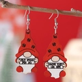 Pendientes navideños de madera con gnomo de gorro rojo y frase Gnome Place Home - Gnomo con Letrero en Inglés