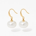 Elegante Goldohrringe mit weißen Barockperlen in minimalistischem Vintage-Design - Gold-Stil (KD3188)