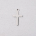Dettaglio del ciondolo a croce in acciaio inossidabile argento per creazione gioielli - Color Acciaio