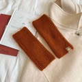 Brown wool blend knitted fingerless gloves with logo patch on a beige wool coat - Straight-Caramel