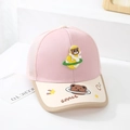 Λεπτομέρεια ροζ μπεζ παιδικού καπέλου με δίχτυ, αρκουδάκι 3D και τύπωμα SPACE - 52cm (3-6 Ετών) / Ροζ