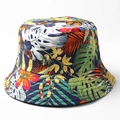 Dettaglio ravvicinato della stampa tropicale e floreale su tessuto di cotone di alta qualità - M (56-58cm) / Stile E (Fiori e foglie tropicali colorati)