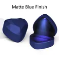Scatola per anelli blu a forma di cuore con finitura opaca e luce LED integrata - Scatola per anelli (con LED) / Blu (Finitura opaca)