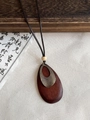 Collar étnico gota madera con ondas de bronce y cordón marrón para mujeres - Estilo De Gota De Agua Hueca (HN9839-HN9840-1)