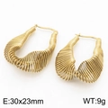 Pendientes de aro dorados de acero inoxidable con forma de muelle, 30x23mm - Estilo de Gota de Agua Envuelto (KE110135-KFC) / Dorado