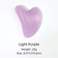 Hellvioletter herzförmiger Gua Sha Schaber aus Harz für Gesichts- und Nackenmassage - Lavendel