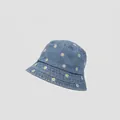Detail of light blue denim bucket hat featuring white daisy floral embroidery pattern - M (56-58cm) / Light Blue
