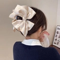 Eleganter cremeweißer Satin-Haarclip mit großer Schleife für französische Vintage-Frisuren - Große Schleife Klammer / Gebrochenes Weiß