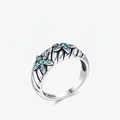 Retro S925 sterling silver starfish ring with turquoise gemstone on white background - US Size 5