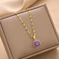 Collana in titanio dorato con ciondolo rotante a grappolo di zirconi viola rotondi - Ciondolo Viola Catena Dorata / Viola